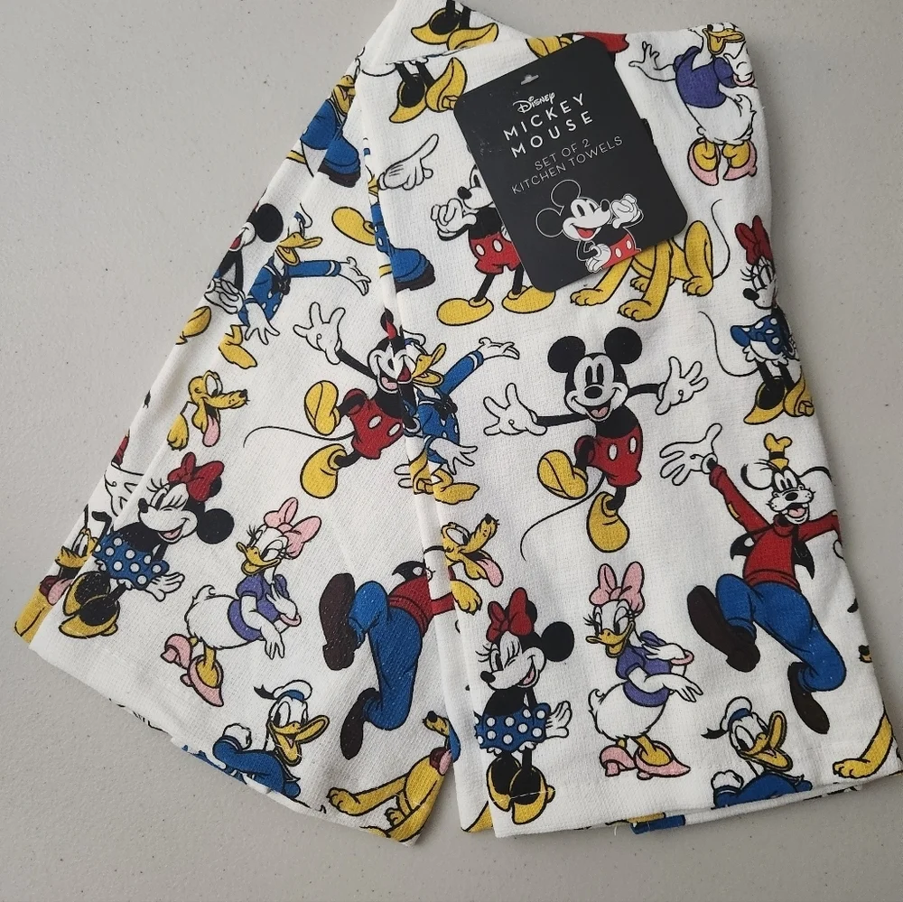 Disney Kitchen Towels Vibrant Red, Blue, Yellow, White, NWT